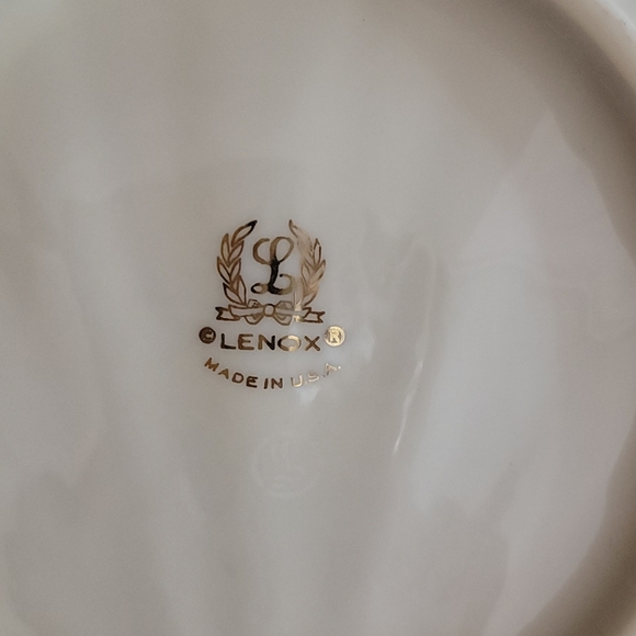 Lenox Seashell Dish - Picture 3 of 3